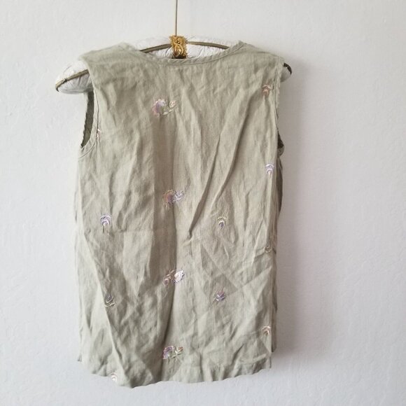 NU Construction Women's Sleeveless V-Neck Top Floral Embroidered Linen Sz Medium - Picture 2 of 6